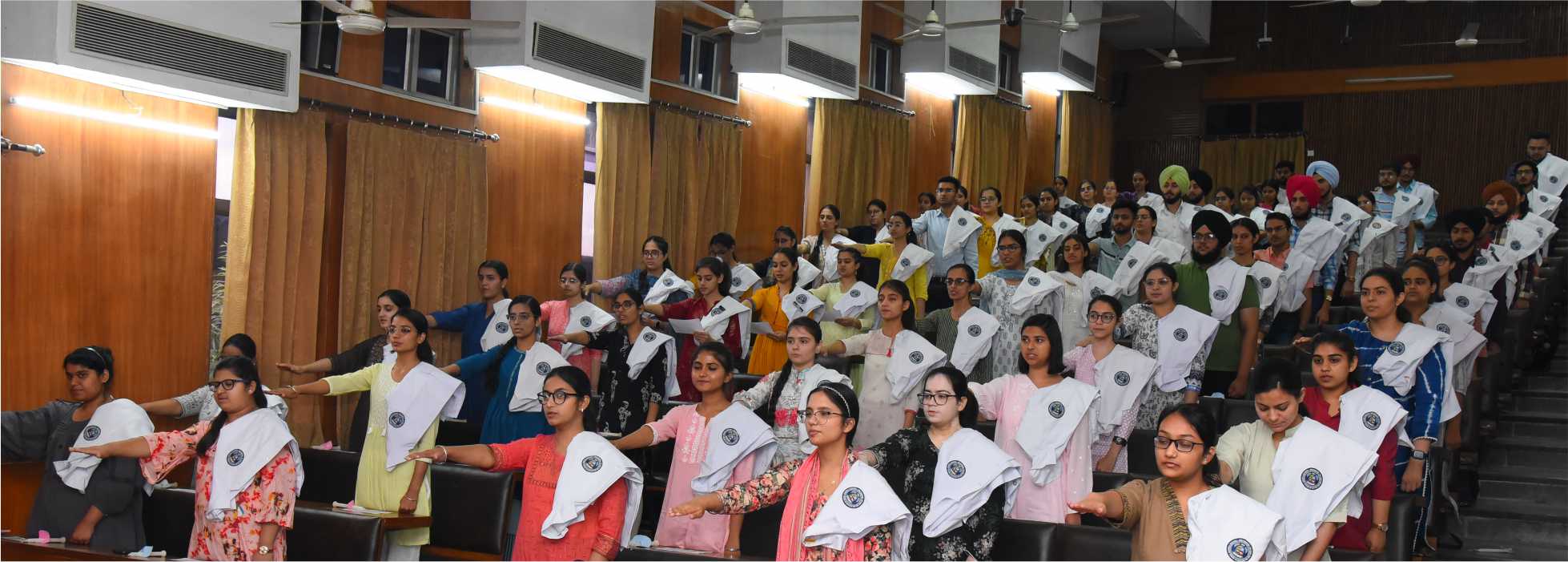 galimgs/MBBS White Coat Ceremony May 2022/Pic - 19.jpg